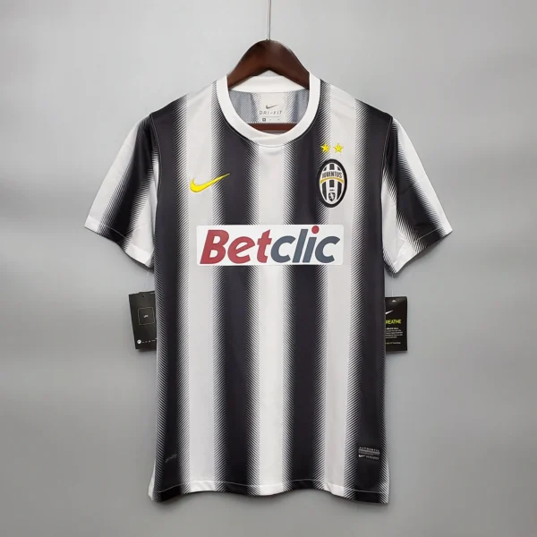2011-12  Juventus Retro Jersey Home - Image 8