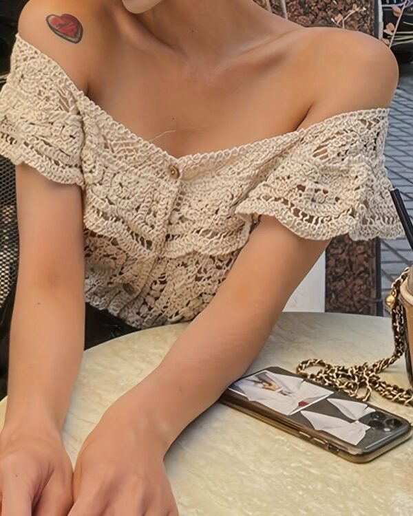 Caroline – Elegant Boho Blouse with Button Placket - Image 6
