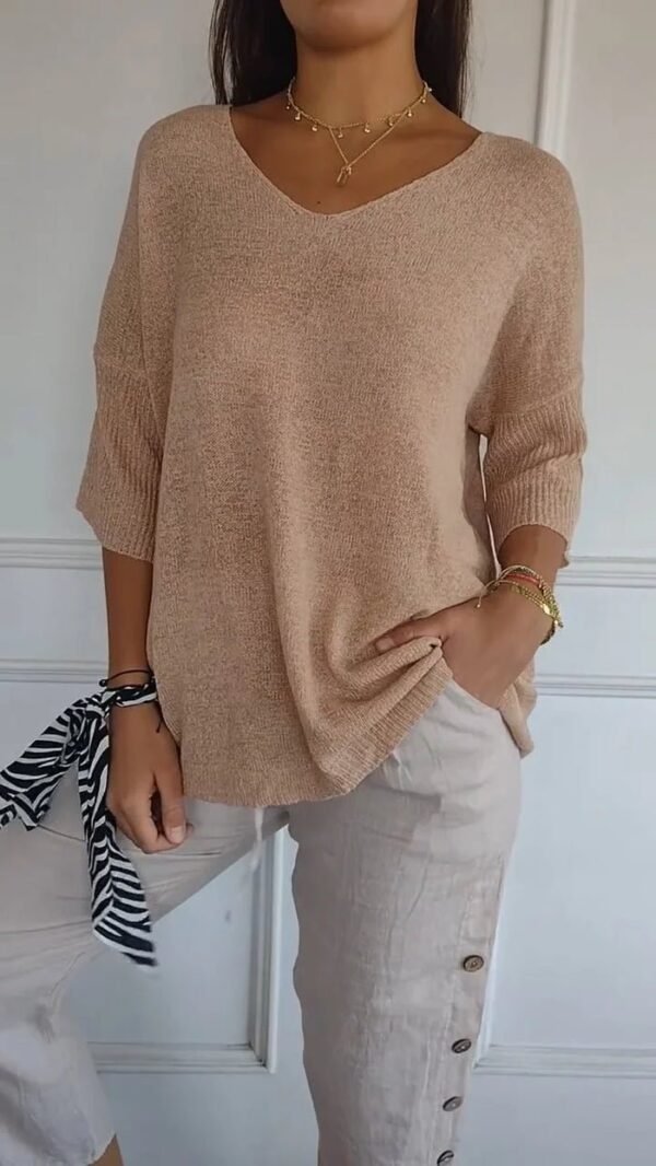 Juna – Elegant V-Neck Knitted Top - Image 3