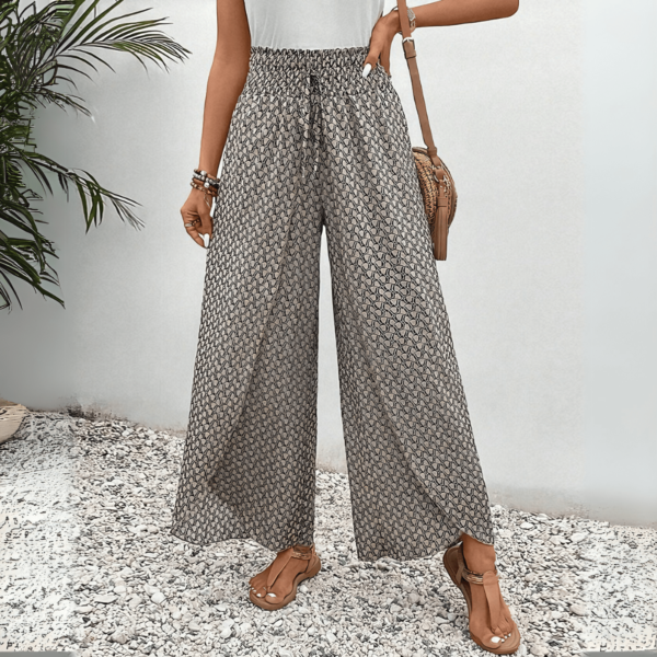 Liora – Stylish Wide-Leg Trousers